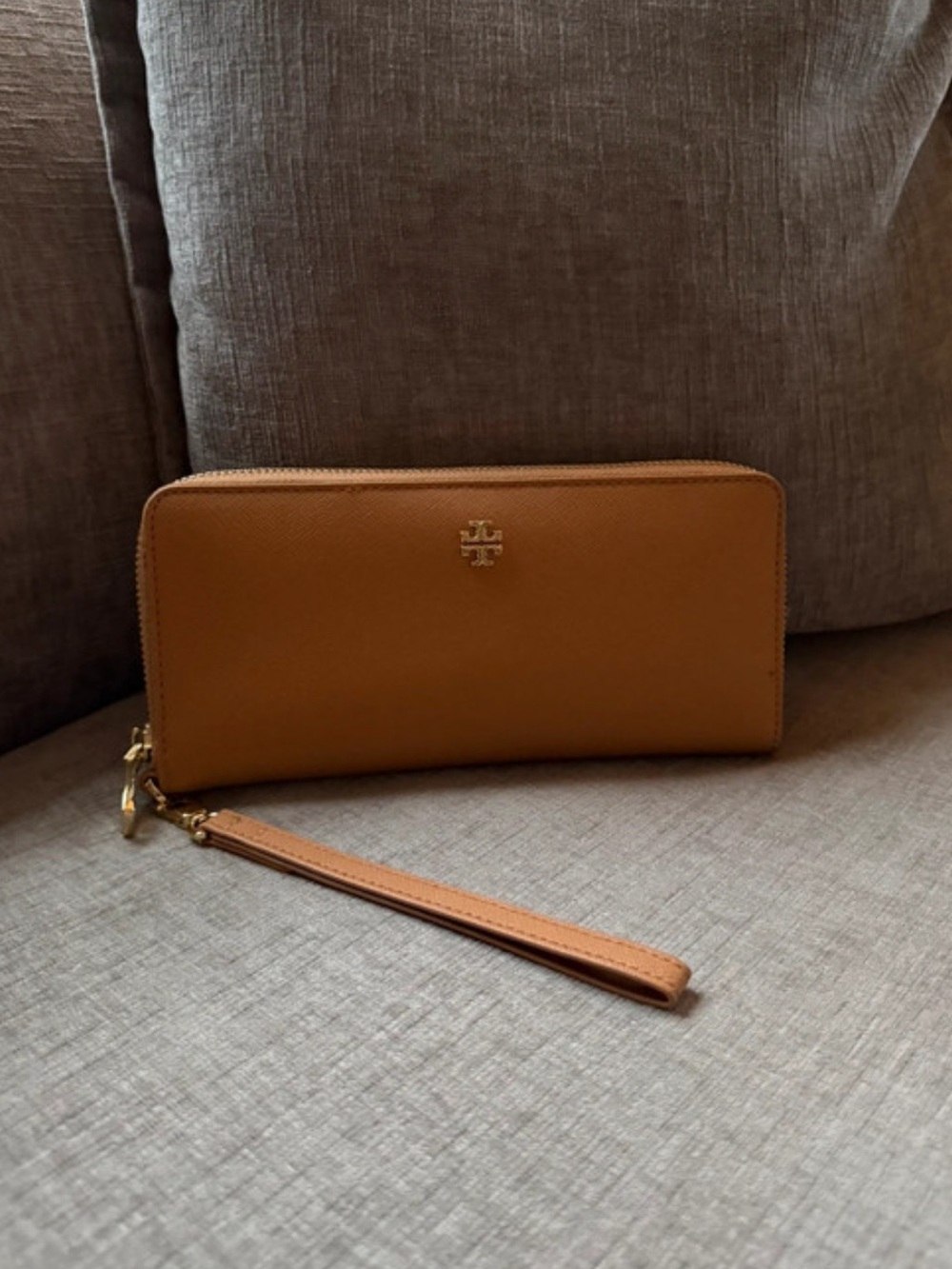 Tory Burch Caramel Leather Zip Wallet Wristlet